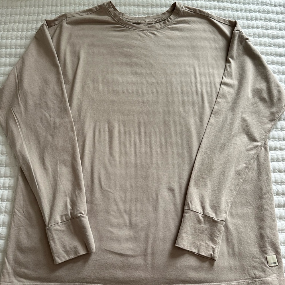 Vuori Women’s Feather Tee Long Sleeve XS Oyster